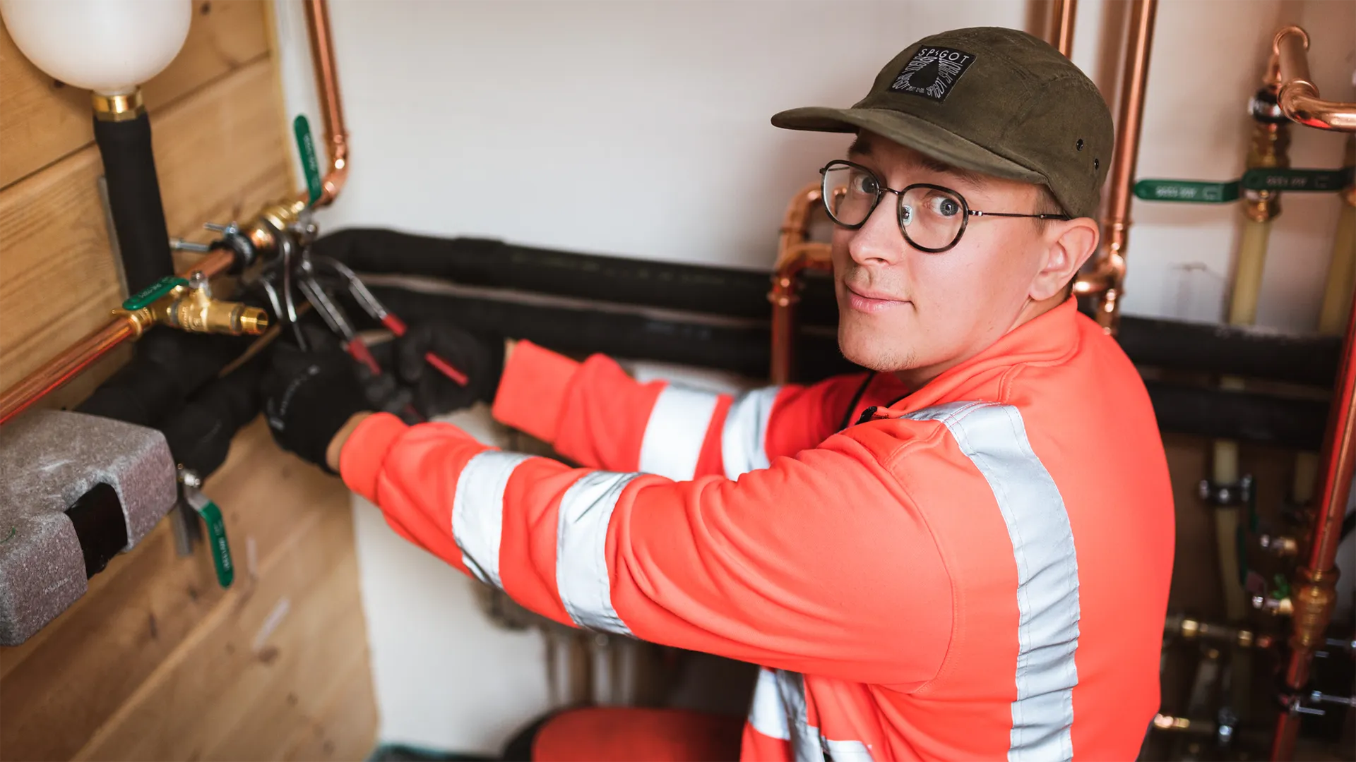 LVIS-asentaja työssään